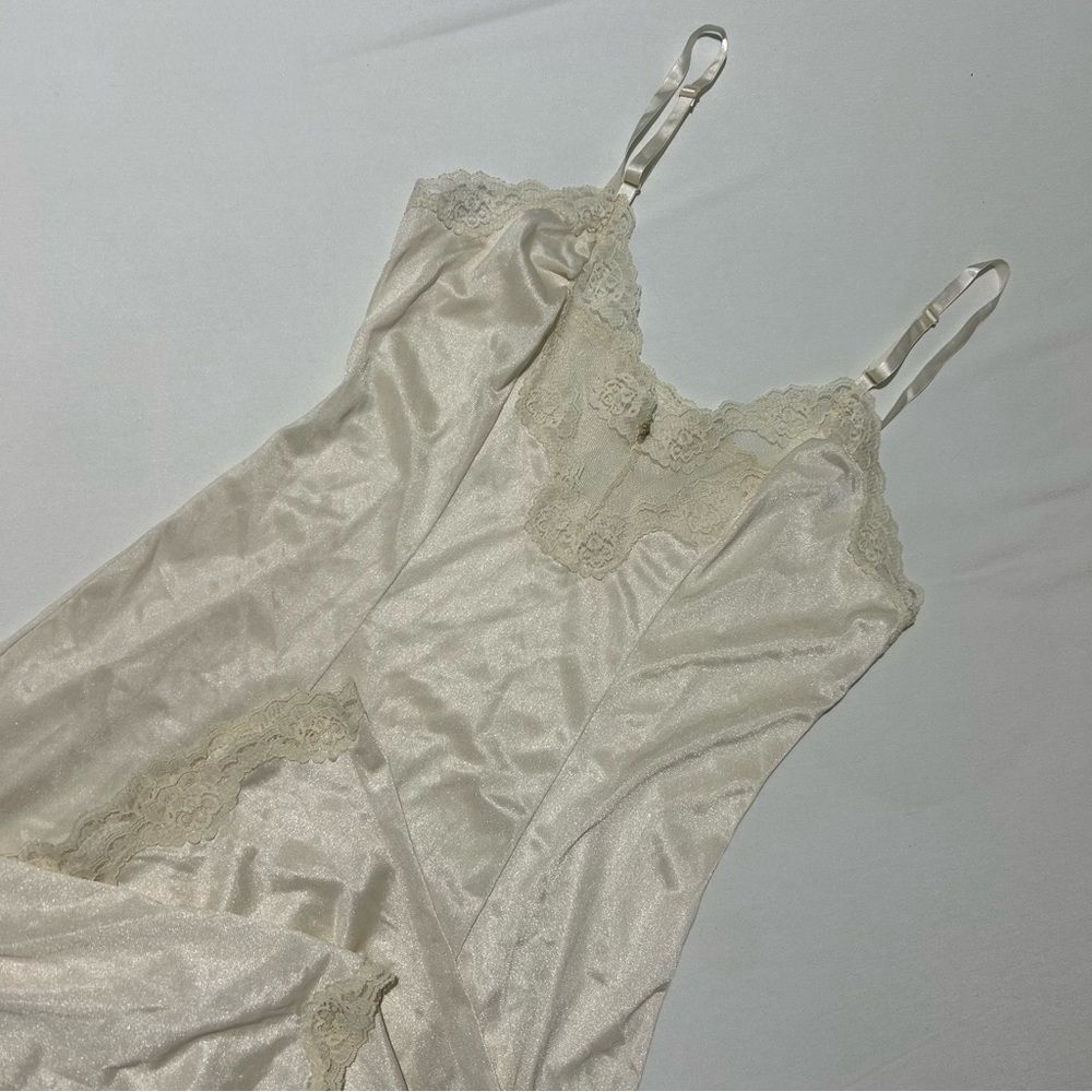 Vintage Ivory Lace Night Gown